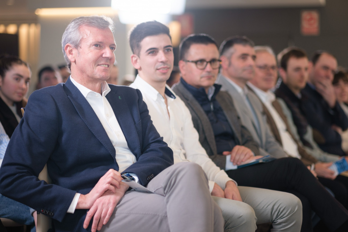 Rueda participa en un acto con jóvenes ganaderos.