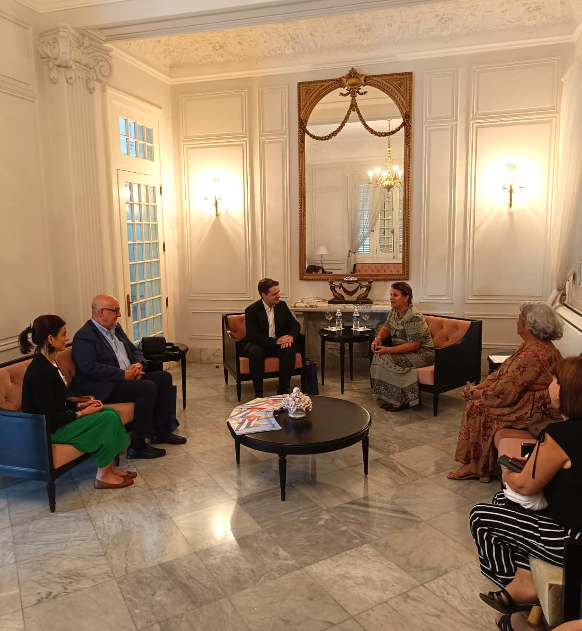 240118 Ricardo Rio y Xou00e1n Mao con Yanet Hernu00e1ndez, gobernadora de La Habana