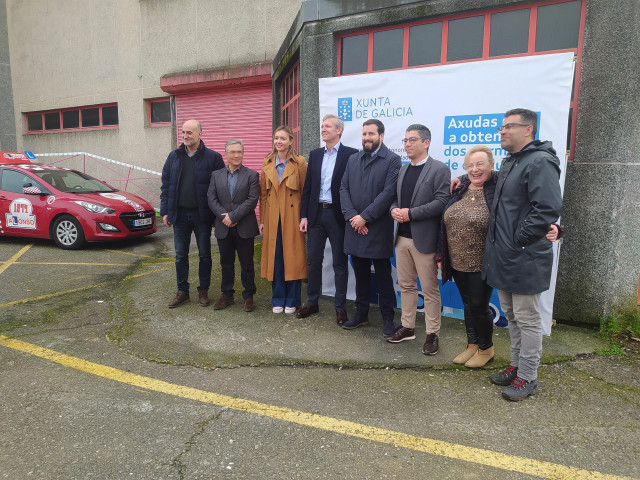 Rueda pone en valor la nueva convocatoria de ayudas para facilitar la obtención del carnet de conducir a la juventud gallega