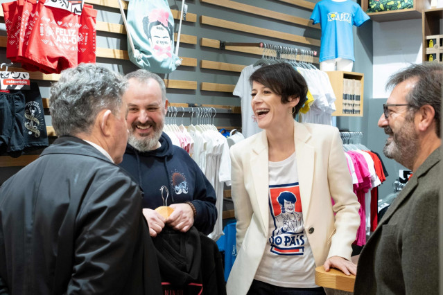 18F.- Ana Pontón (BNG), Convertida En 'Icono' Por La Popular Marca Rei Zentolo Con El Mensaje 