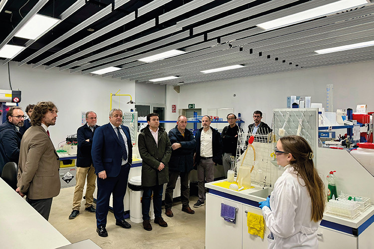 Representantes de la Cu00e1mara de Comercio en Cetaqua