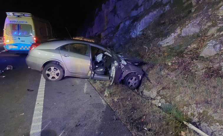 Fallece un hombre en Pantón después de una colisión frontal contra otro turismo