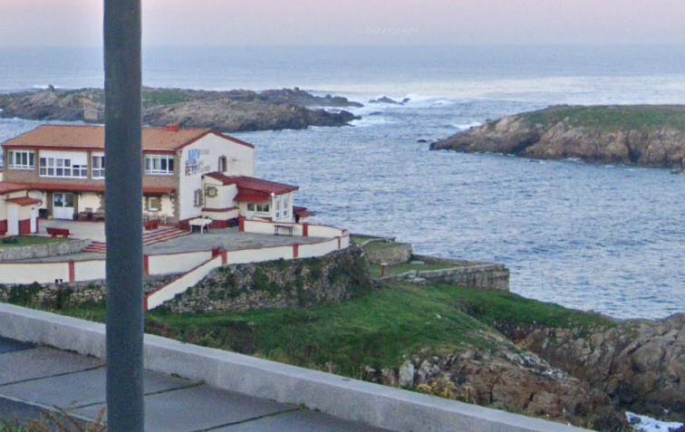 Cae la noche y no hay rastro del pescador desaparecido en la zona O Portiño en A Coruña