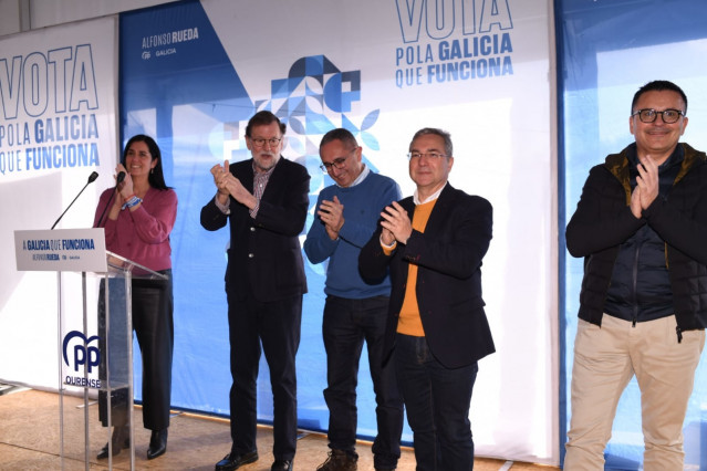 Rajoy y otros dirigentes del PP participan en una comida mitin en O Carballiño.