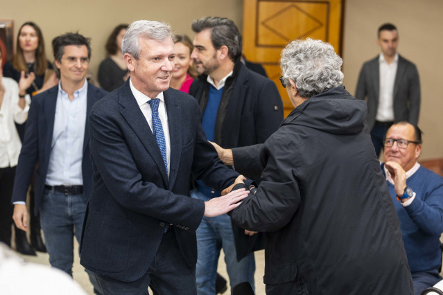 Rueda participa en un desayuno en Santiago.
