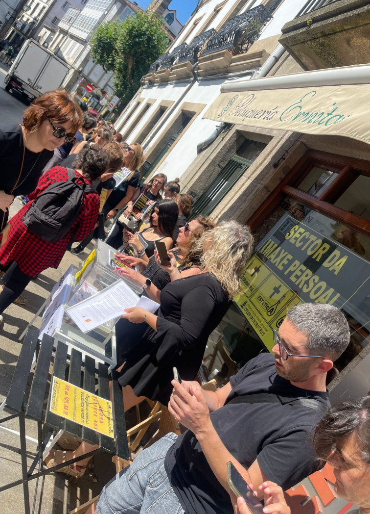 Peluqueros aplauden a PP y BNG por comprometerse a bajarles el IVA y critican al PSOE