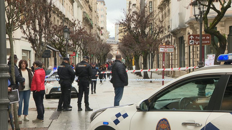 Precintan el entorno del antiguo Hotel Miño de Ourense por el desprendimiento de cascotes del inmueble