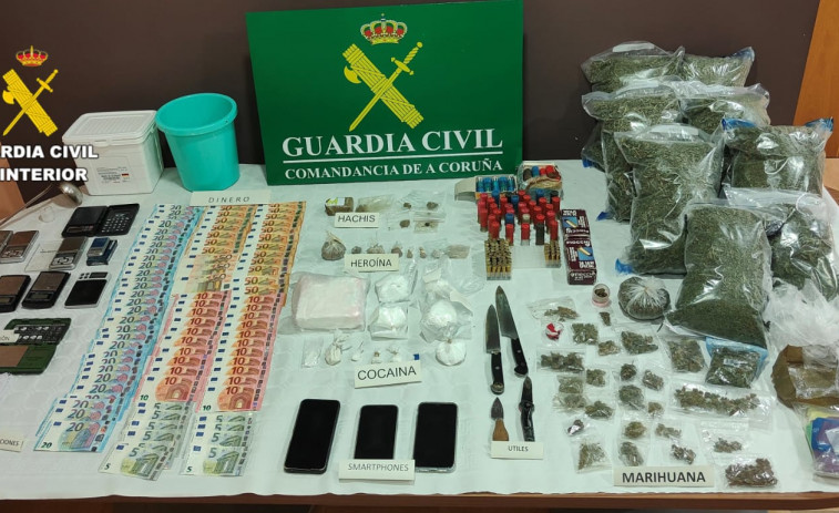 Operación antidroga en Boiro concluye con 8 detenidos y la incautación de varios kilos de cocaína y marihuana