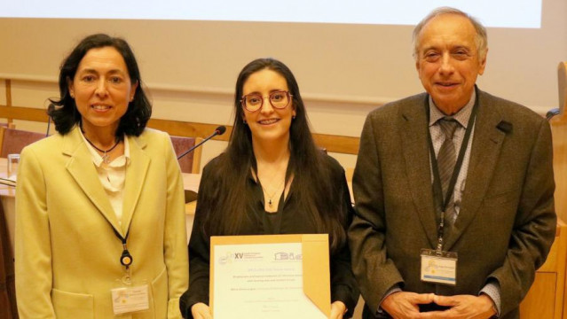 De izquierda a derecha: Carmen Álvarez, María Vivero y Ángel Concheiro.