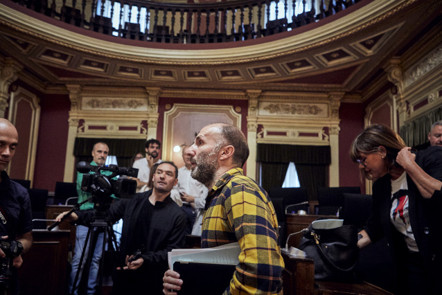 Archivo - El alcalde de Ourense en funciones, Gonzalo Pérez Jácome, a su llegada a una sesión extraordinaria do Pleno do Concello de Ourense, a 14 de junio de 2023, en Ourense, Galicia (España). Durante este pleno extraordinario se han aprobado las actas