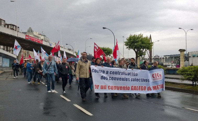 Unha manifestación demanda na Coruña un convenio galego do metal