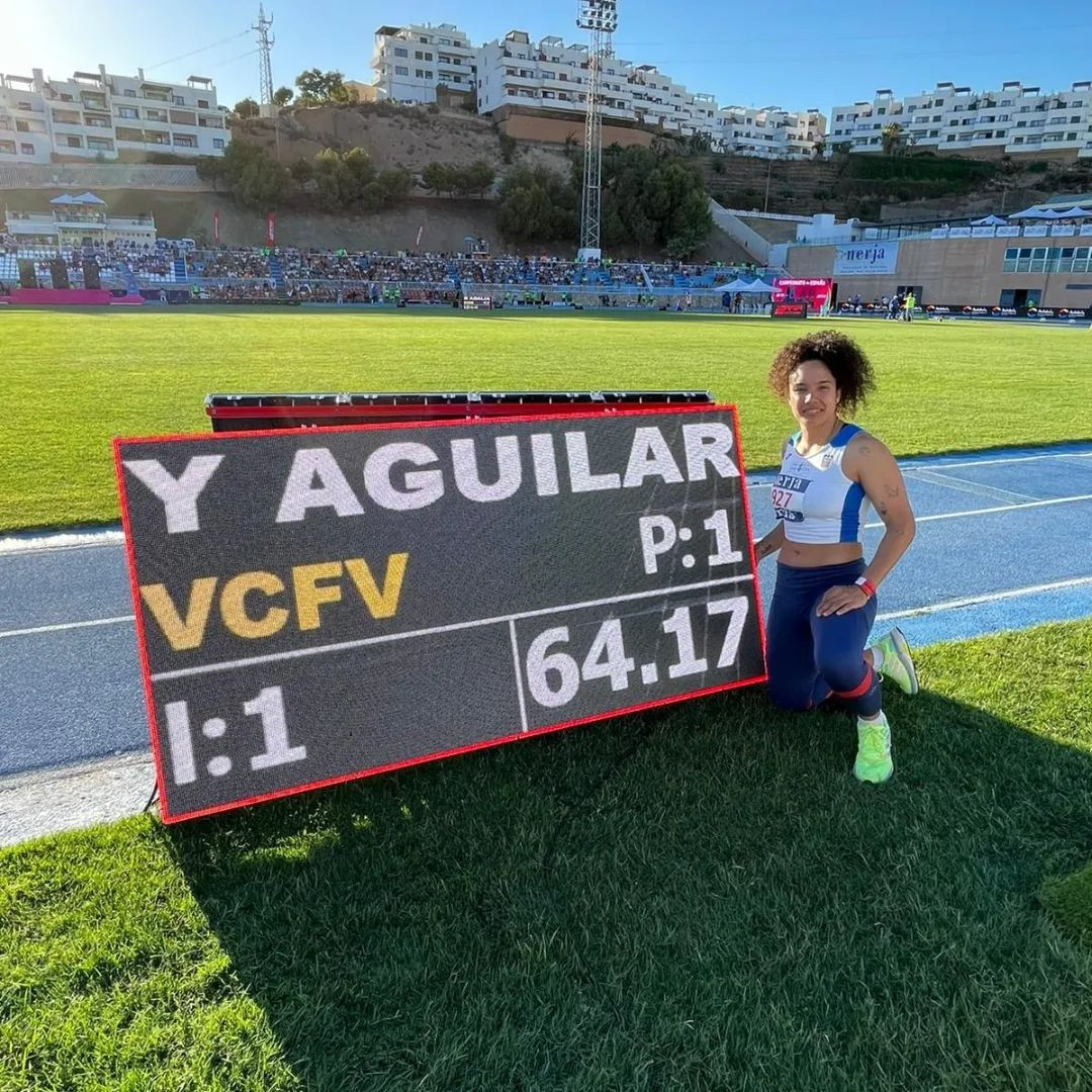 Yulenmis aguilar 64 metros