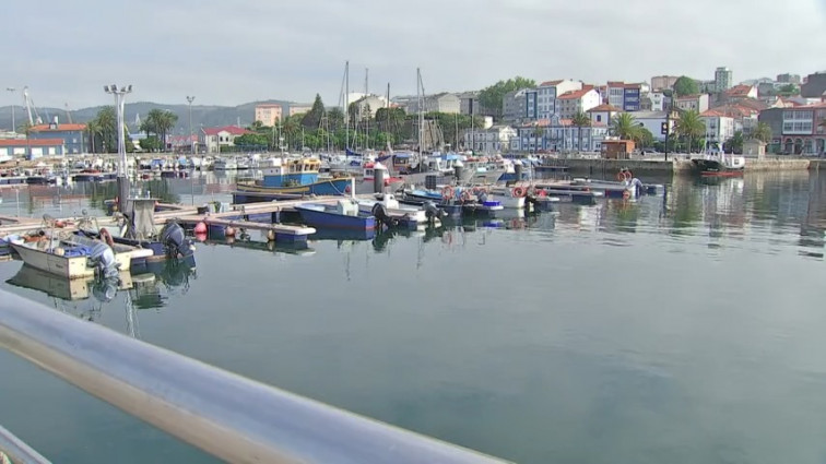 Hallan el cuerpo sin vida de un hombre flotando en el muelle de Curuxeiras, en Ferrol
