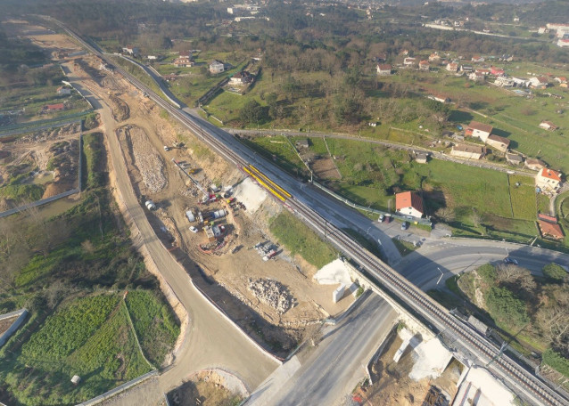 Obra en la variante exterior del AVE de Ourense