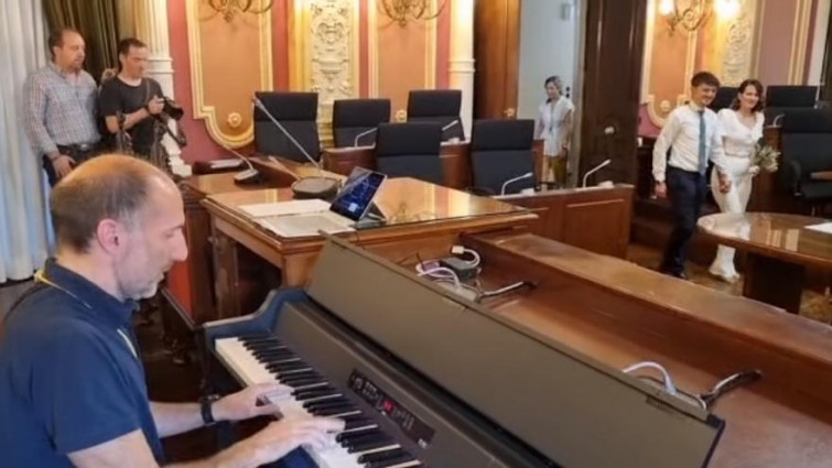 Jácome se declara como el único con autoridad en Ourense para oficiar bodas civiles, denuncia el PSdeG