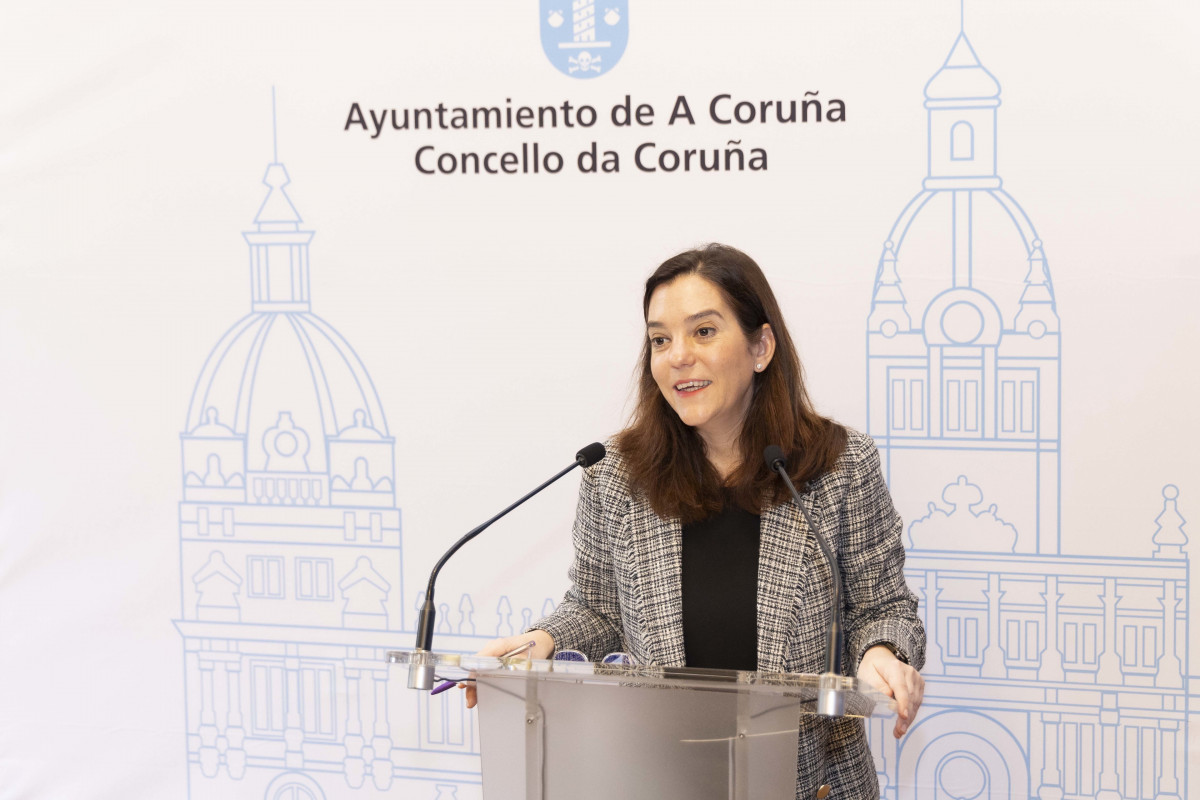La alcaldesa de A Coruña, Inés Rey, informa de los asuntos de la Junta de Gobierno