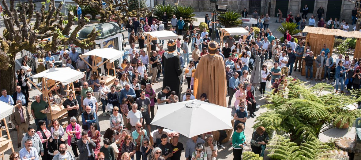 Gigantes y cabezudos tui