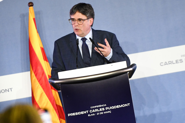 Puigdemont montado en el burro de la intransigencia entra en campaña