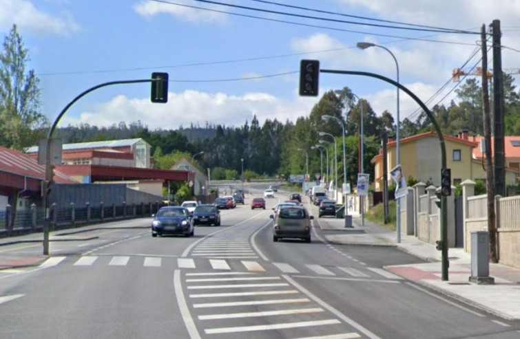 Se busca Seat Ibiza por huída tras atropello de un chico en Bertamiráns