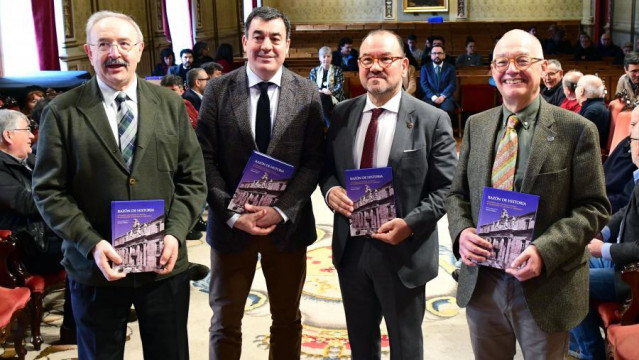 Presentación del libro sobre el centenario de la facultad de Historia de la USC