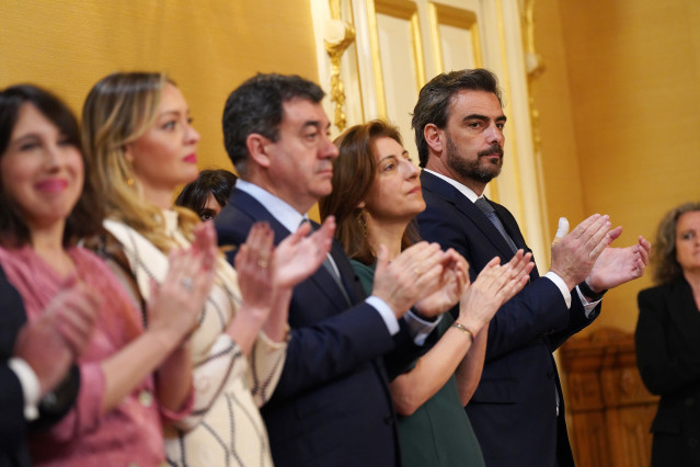 El equipo de Gobierno de Alfonso Rueda en la Xunta de Galicia durante el primer Consello de la Xunta del nuevo Gobierno de Alfonso Rueda, en el Pazo de Raxoi, a 15 de abril de 2024, en Santiago de Compostela, Galicia (España). En el primer Consello de la