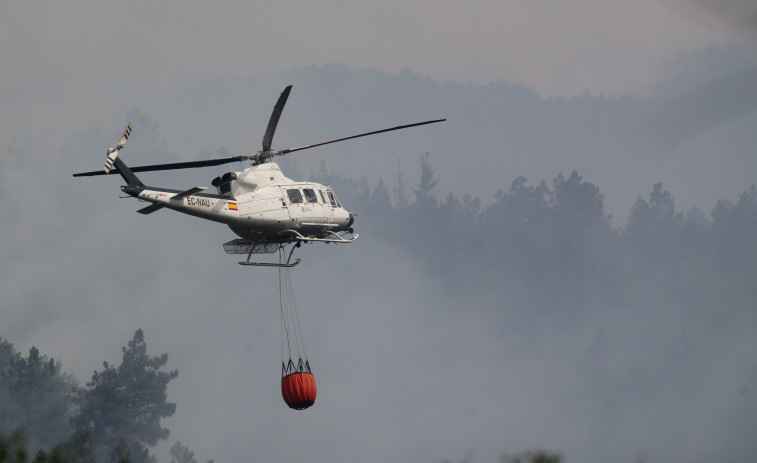Estabilizado un incendio forestal en Guitiriz que quema nueve hectáreas