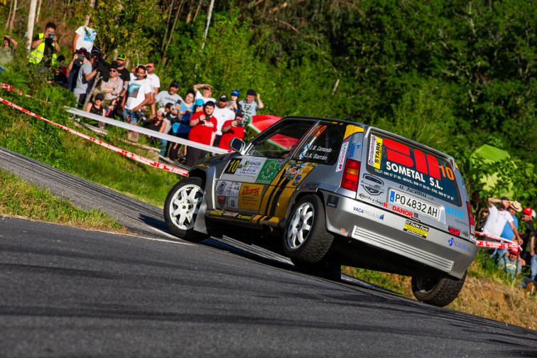 Víctor Senra domina el Rali Berberecho de Noia y Carracedo gana en históricos con un R5