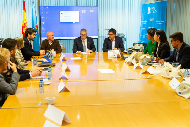 El conselleiro de Sanidade, Antonio Gómez Caamaño,  en la reunión del proyecto europeo CIRCE TELEA, con delegaciones de Suecia e Italia, a 22 de abril de 2024.