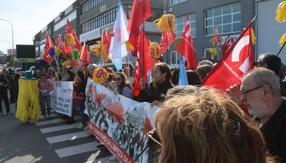 Protesta de trabajadoras del sector de la limpieza en A Coruña