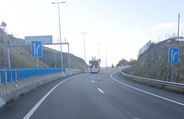 Transportes formaliza por más de 12 millones de euros un contrato de conservación de carreteras en Ourense