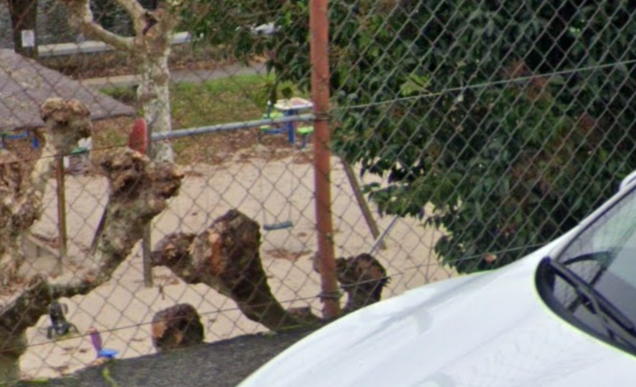 Parque infantil en el club fluvial de Lugo en una imagen de Google Street View