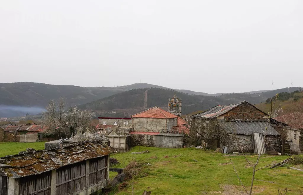 Montes de Marcofan en una foto de Petu00f3n do Lobo