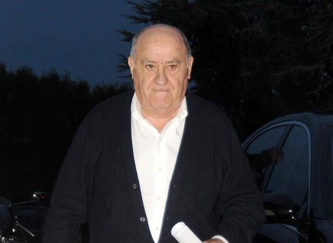 Amancio Ortega ganará más que lo gasta Galicia en Educación tras beneficios récord de Inditex