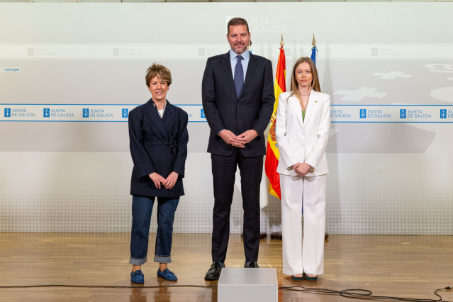El conselleiro de Cultura, Lingua e Xuventude, José López Campos, asiste a la toma de posesión de Lara Meneses como nueva directora xeral de Xuventude.