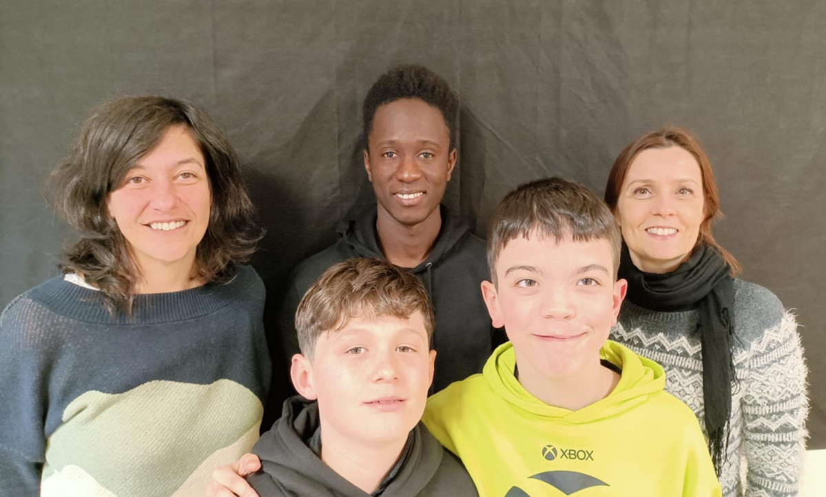 Ibrahima Djanban, Izan G. Maseda e Iago Rodru00edguez, Karina Parga y Vanessa Vila Verde tras un programa del Proxecto Neo en una foto de su blog