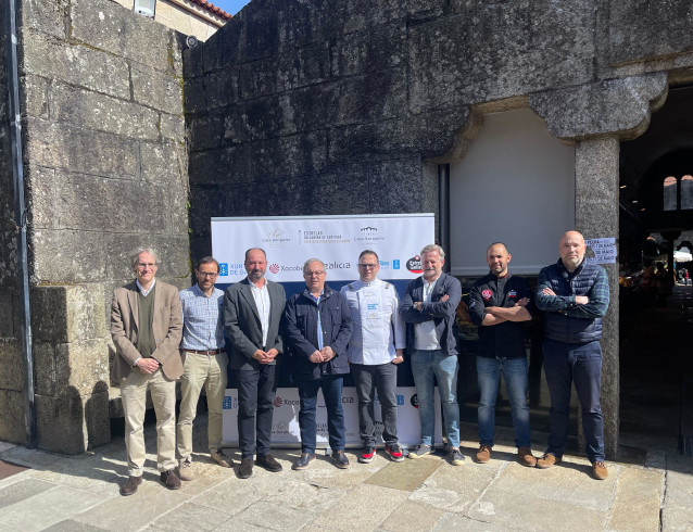 El director de Turismo de Galicia, Xosé Merelles, participa en la presentación del evento solidario 'Estrelas no Camiño de Santiago'