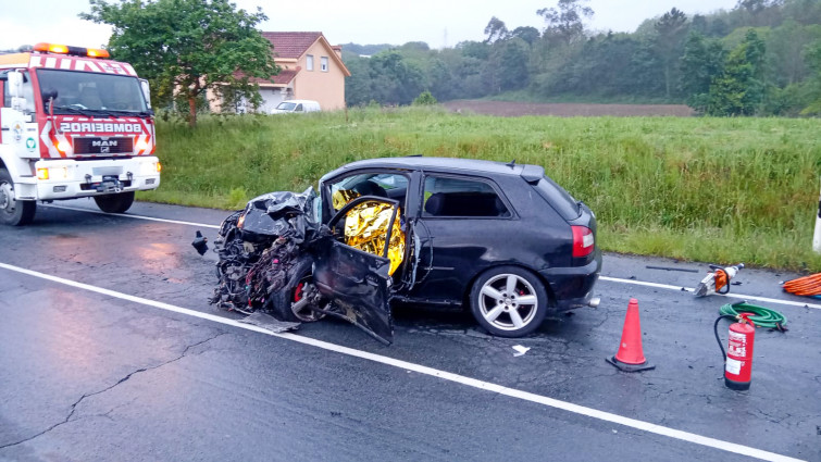 Fin de semana negro en Galicia, con el accidente frontal de Ordes como el más trágico del 