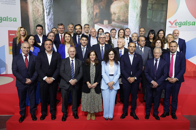Encuentro agroalimentario de Vegalsa-Eroski con presencia de autoridades