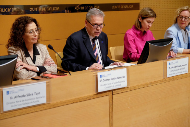 El conselleiro de Sanidade, Antonio Gómez Caamaño, preside el Consello Asesor de Pacientes.