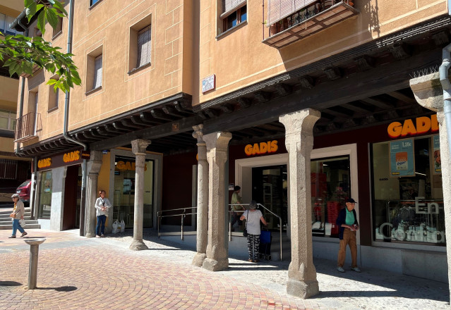 Imagen del supermercado Gadis en Segovia.