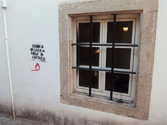 ​Atacan con cócteles molotov los juzgados de Betanzos