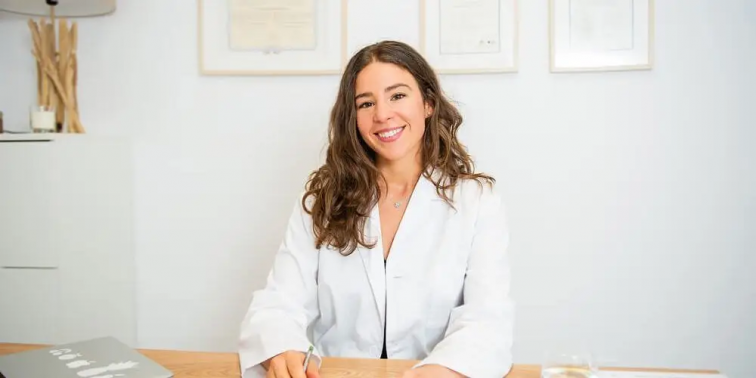 Carolina Mosquera cierra el telón al ciclo de salud, moda y belleza 'Mímate' en El Corte Inglés de A Coruña