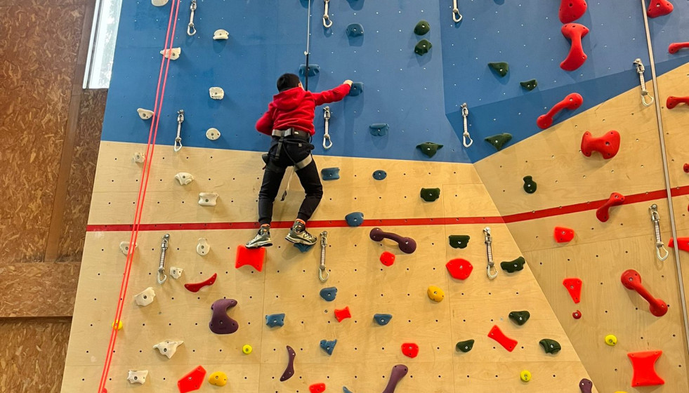 Rocódromo en Manzaneda