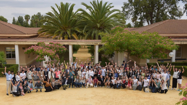 Ciencia reconoce a 39 estudiantes y 8 tutores en los XXXV premios Jóvenes Investigadores