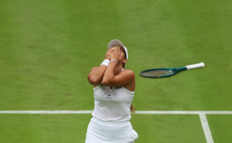 ¡La Catedral de Jessica Bouzas! La de Vilagarcía hace historia en Wimbledon al ganar a la campeona