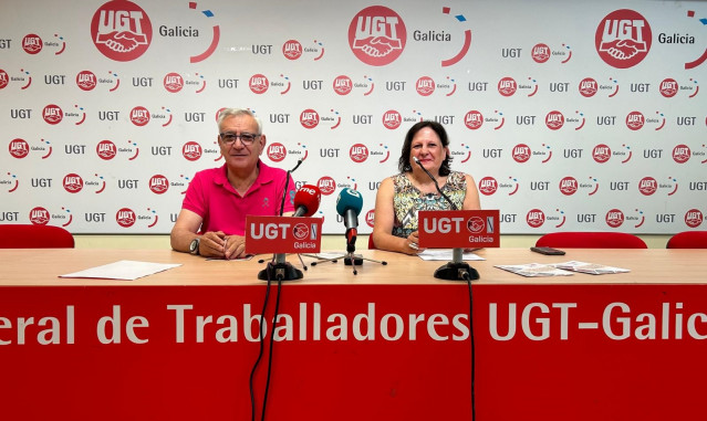 El secretario general de UGT-FICA Galicia, Javier Carreiro Vázquez, y la secretaria de administración, Ángeles Gónzalez González.