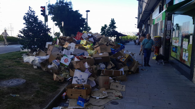 Basura acumulada en las calles de A Coruña debido a la huelga en el servicio de recogida de basuras