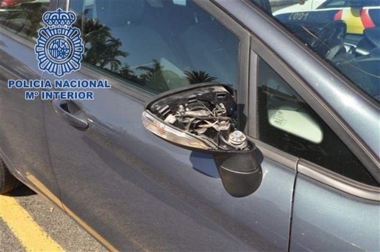 Un menor rompe los retrovisores a 13 coches aparcados en Lugo