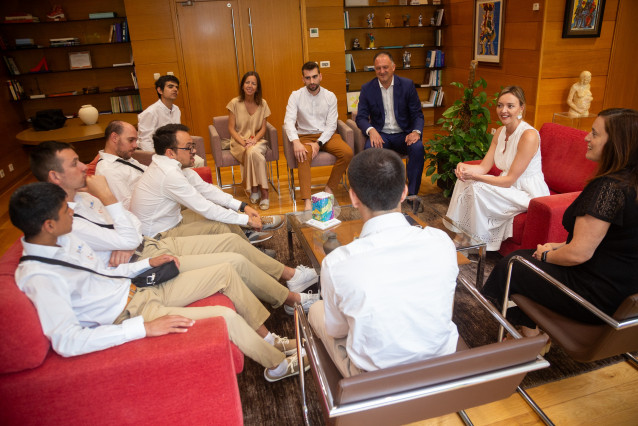 La Xunta pone en valor el talento del equipo de Down Ourense que ganó la Liga Nacional de Debate.