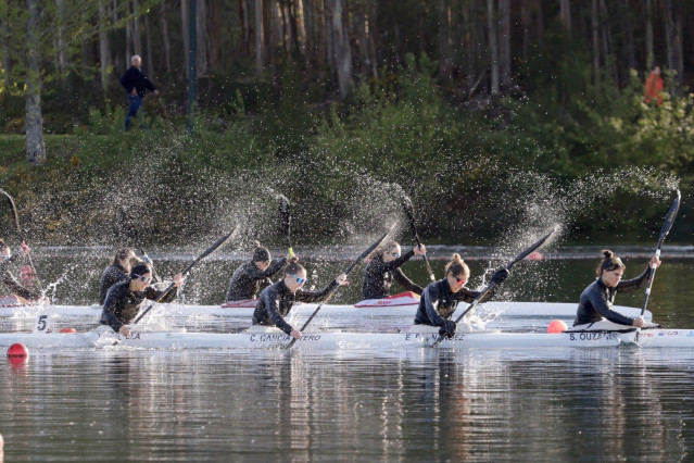 Piragüistas gallegas.